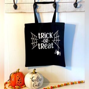 TRICK OR TREAT 🕷🧡 Cotton Canvas Tote Bag in Black~ NEW W/OUT TAGS